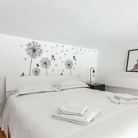 Statuto Bright And Modern Apartment *