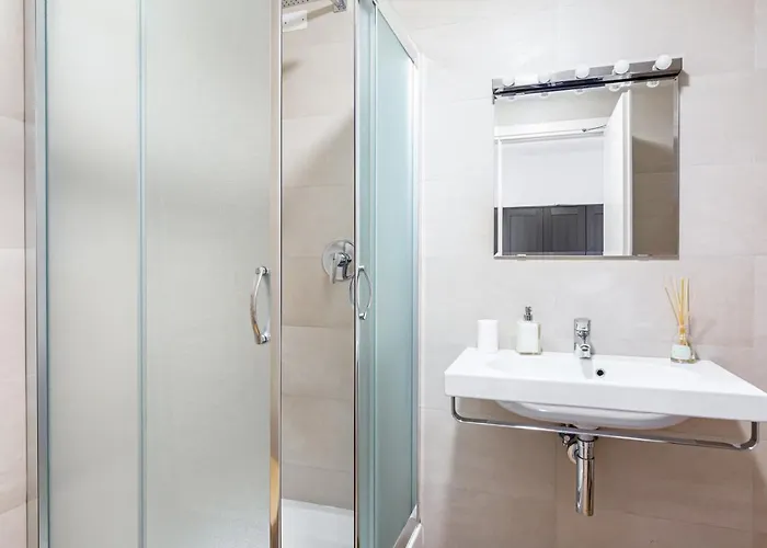 Guesthost - Statuto Bright And Modern Appartamento