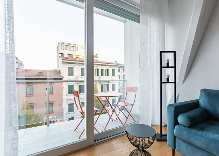 Guesthost - Statuto Bright And Modern