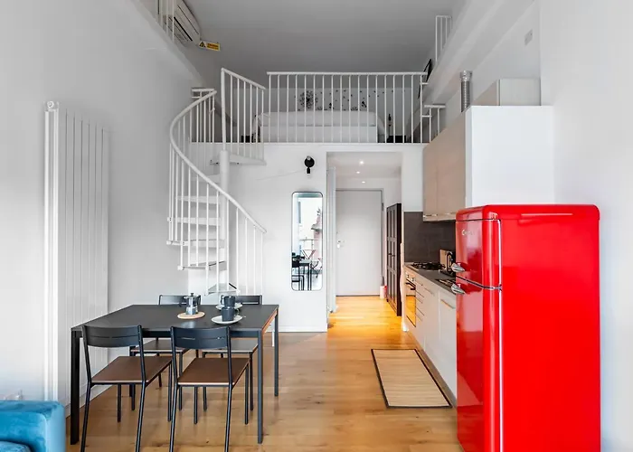 Guesthost - Statuto Bright And Modern *